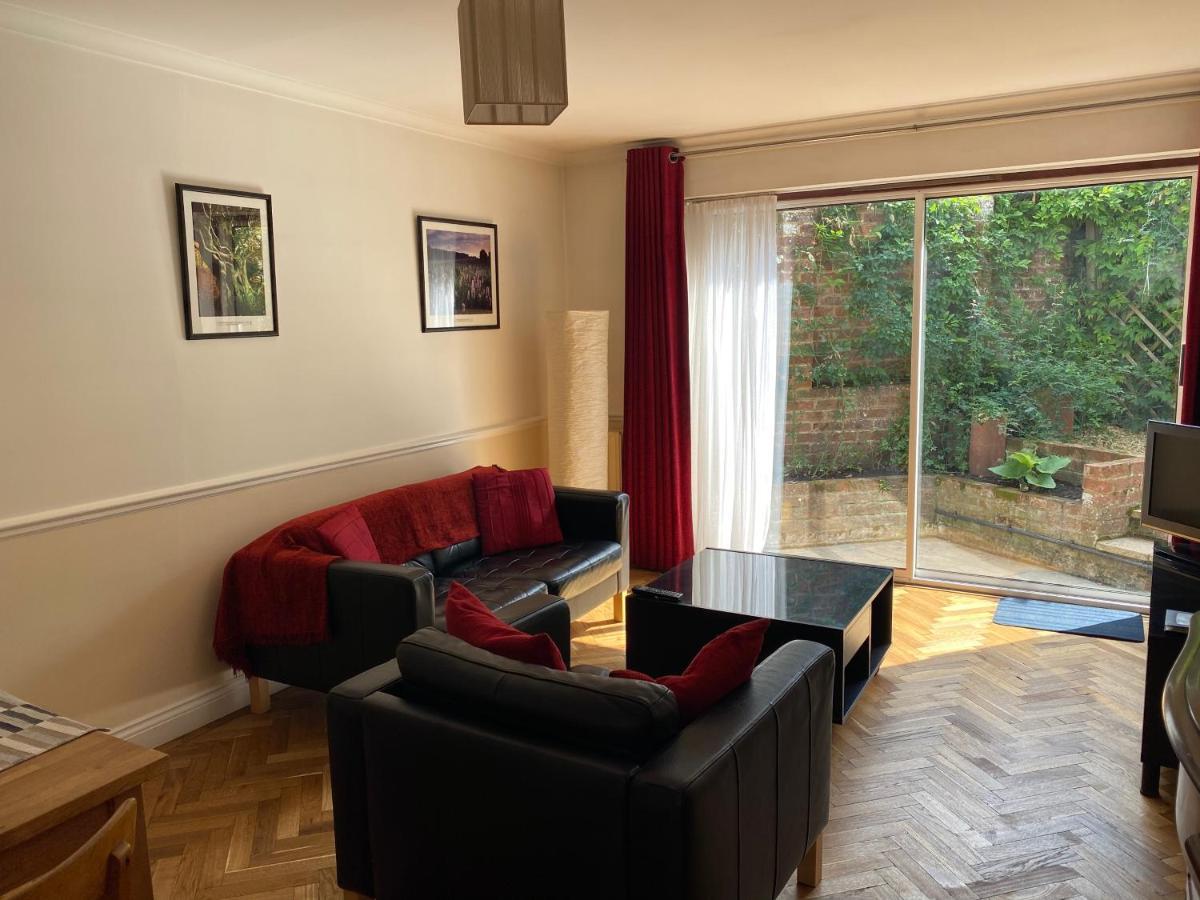 Byways Serviced Apartments Salisbury Luaran gambar