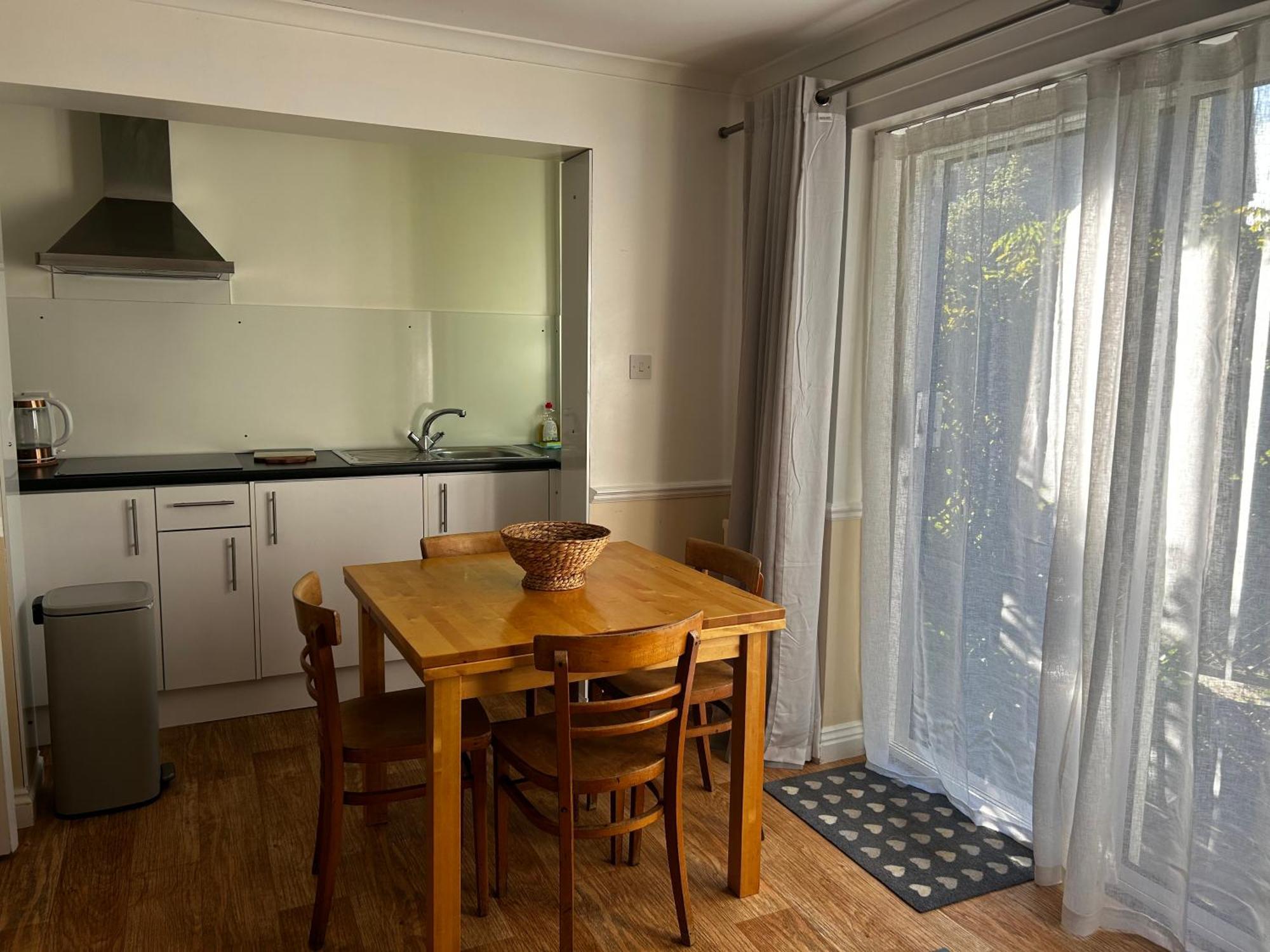 Byways Serviced Apartments Salisbury Luaran gambar